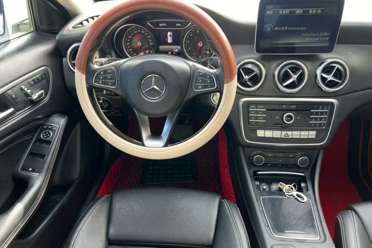 Used Mercedes-Benz GLA 2017 GLA 200 Fashion Model