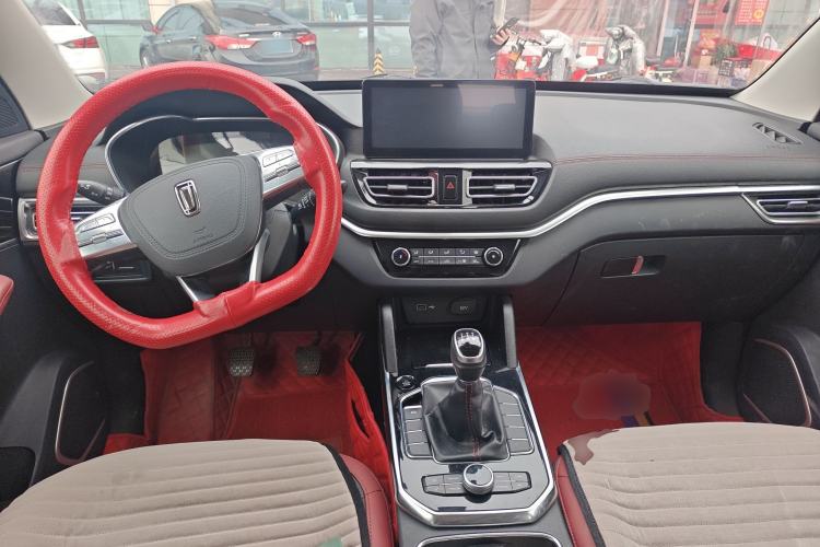 Used Bestune T33 2019 1.6L Manual Luxury Version China V