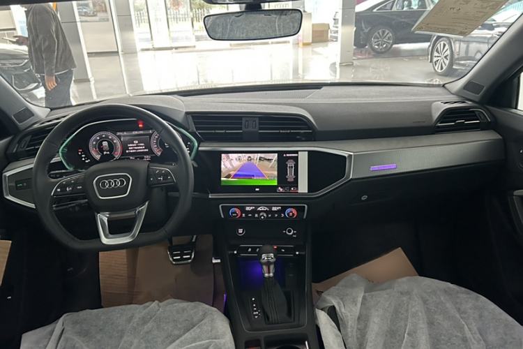 Used Audi Q3 2024 35 TFSI Stylish and Elegant Edition
