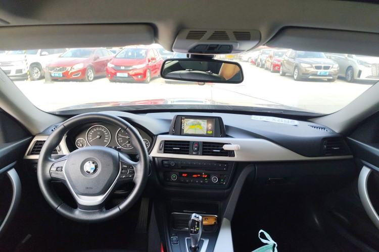 Used BMW 3 Series GT 2013 320i Leading Model