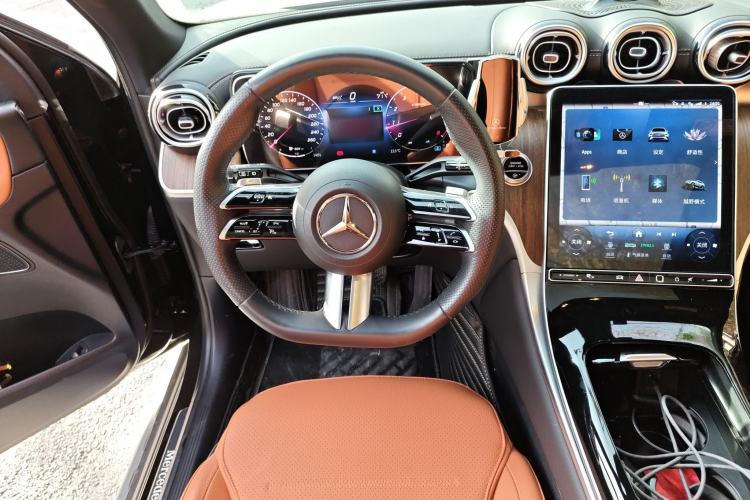 Used Mercedes-Benz GLC 2024 GLC 300 L 4MATIC Dynamic Edition 5-seater Steering Wheel