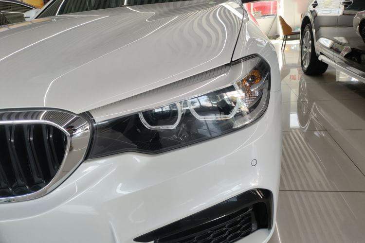 Used BMW 5 Series 2018 Restyled 530Li Leading Edition M Sport Package