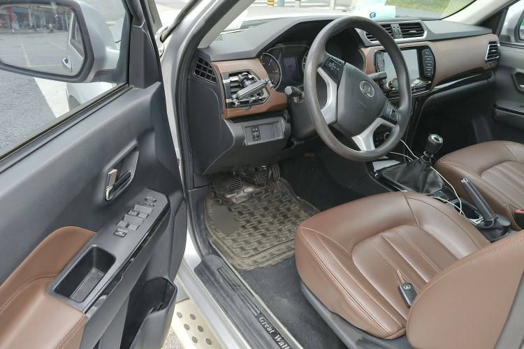 Used Great Wall Wingle 6 2017 2.0T Diesel Two-Wheel Drive Elite Version 4D20B