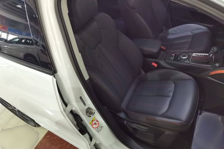 Used Audi Q2L 2023 35TFSI Progressive Dynamic Edition
