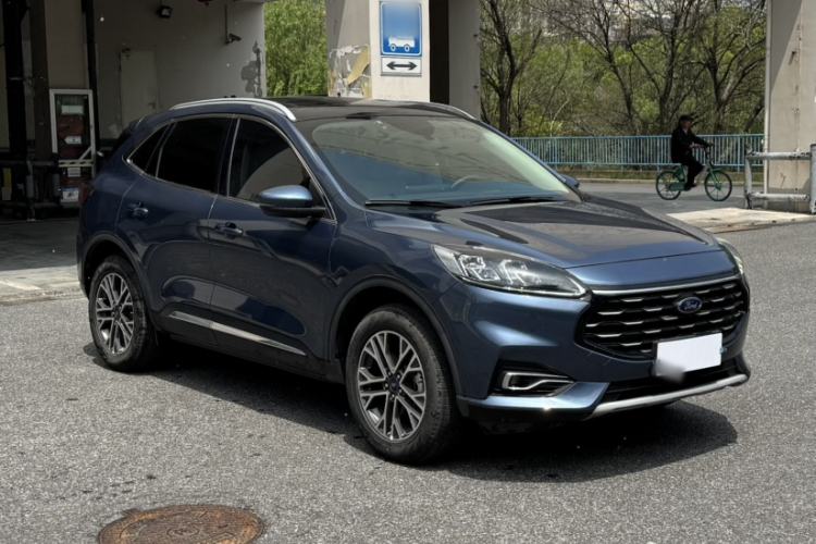 Used Ford Escape 2020 EcoBoost 245 Two-Wheel-Drive Titanium Edition Exterior 2