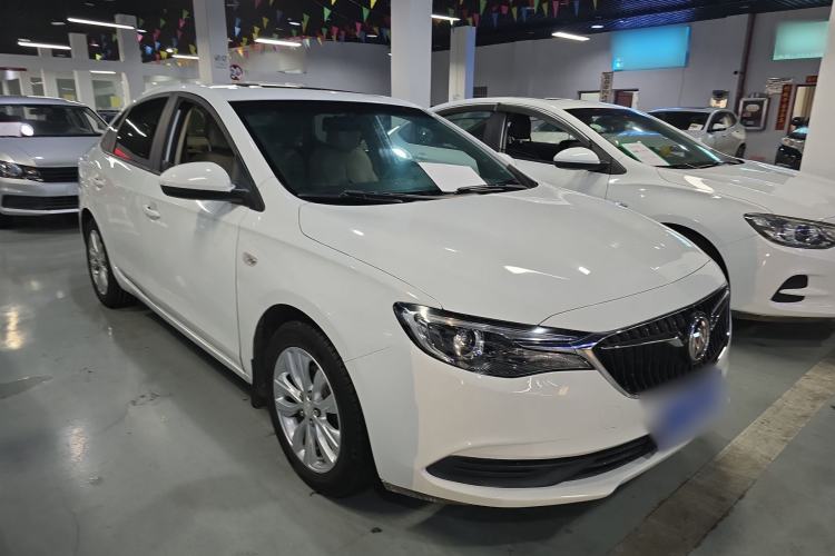 Used Buick GT 2018 15T Dual-Clutch Elite Model China V Standard Front Right 45 Deg