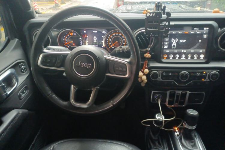 Used Jeep Wrangler 2022 2.0T High Altitude Four-Door Edition Steering Wheel