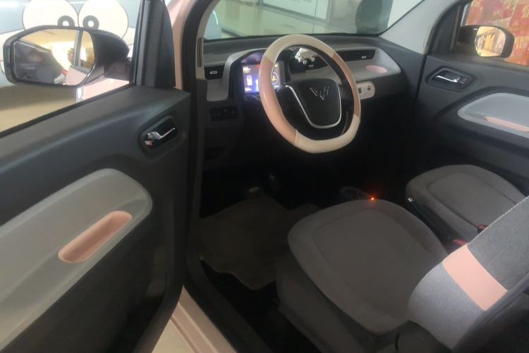 Used Wuling Hongguang MINIEV 2022 Macaron Premium Model – Lithium Iron Phosphate Driver Seat