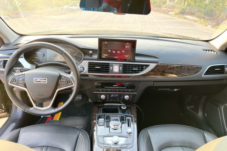 Used Zotye Z700 2018 Z700H 1.8T DCT Prestige Model
