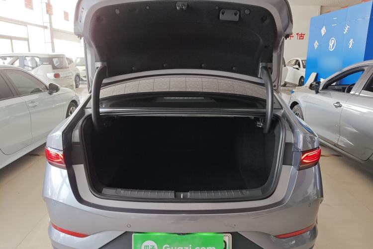 Used BYD Qin PLUS 2025 DM-i Smart Drive 55KM Leading Model
