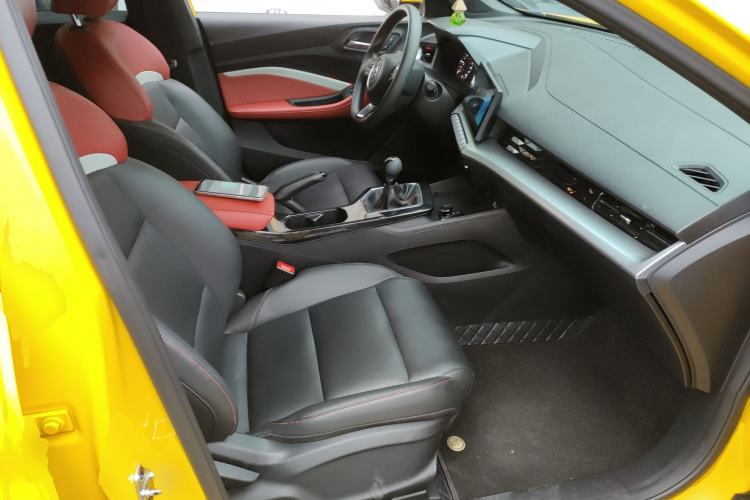 Used MG 5 2021 180 DVVT Manual Youth Luxury Edition Right Front Seat