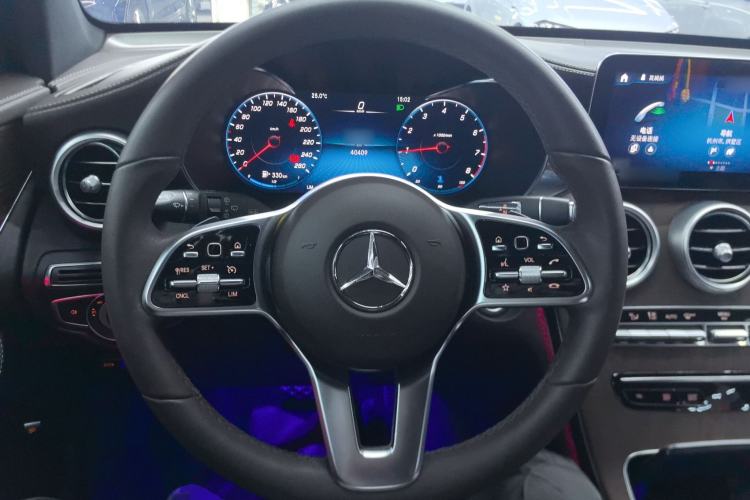 Used Mercedes-Benz GLC 2022 Second Facelift GLC 260 L 4MATIC Luxury Edition Steering Wheel