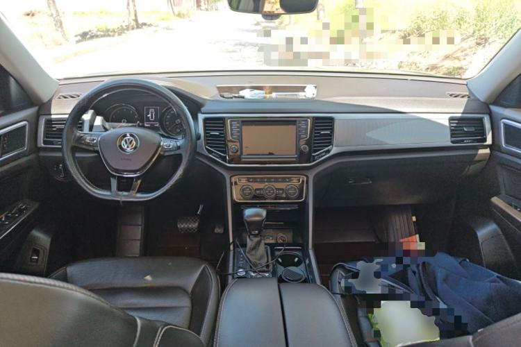 Used Volkswagen Teramont 2017 530 V6 Four-Wheel Drive Luxury Edition Center Console