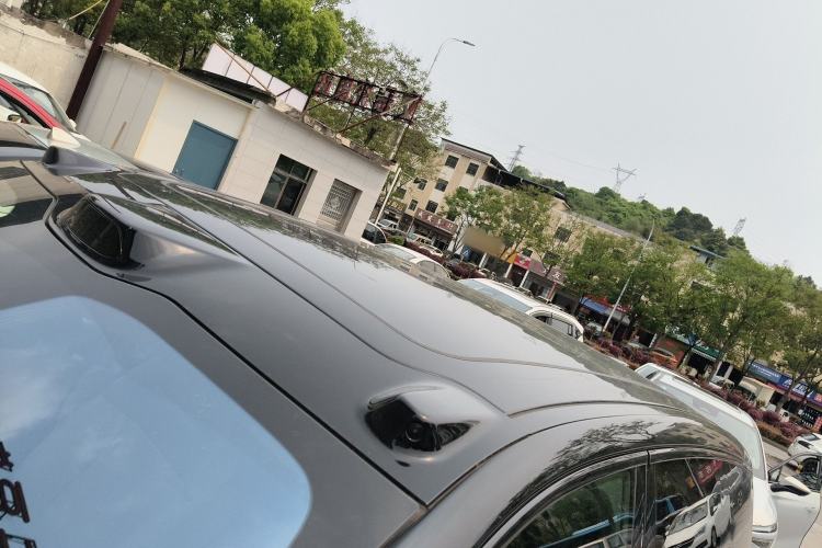 Used Nio ES8 2023 100kWh Signature Edition Roof