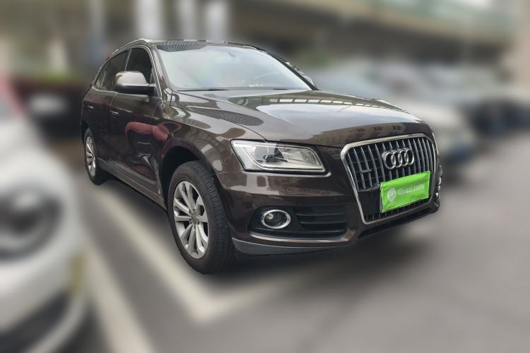 Used Audi Q5 2013 40 TFSI Technology Edition Front Right 45 Deg