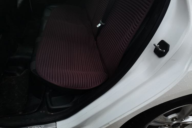 Used Ford Focus 2012 Sedan 1.6L Automatic Fashion Edition
