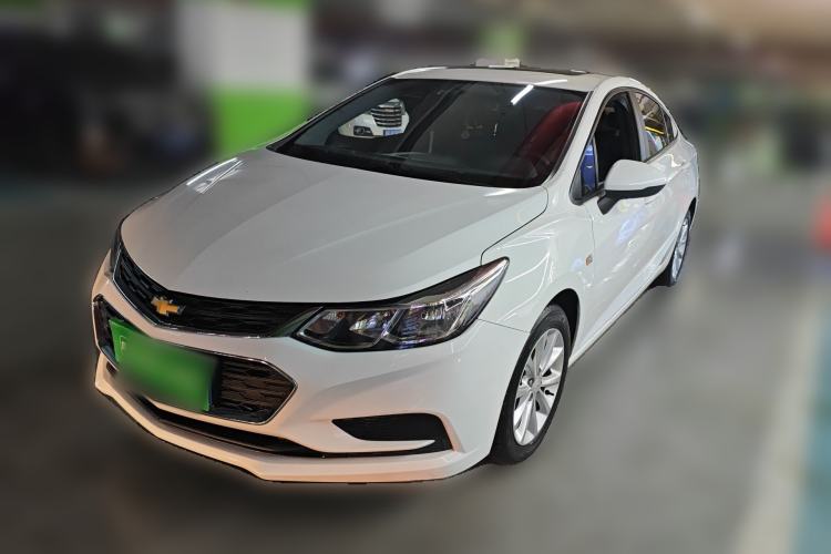 Used Chevrolet Cruze 2018 Hatchback 320 Automatic Pioneer Sunroof Edition