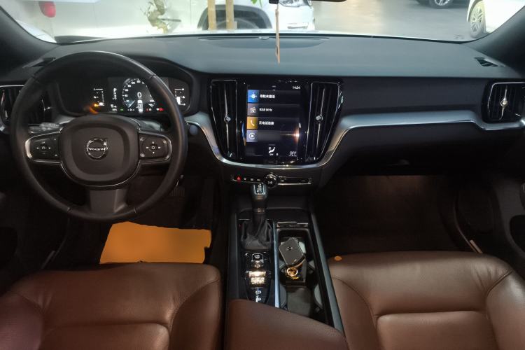 Used Volvo S60 2020 T4 Zhiyi Luxury Edition