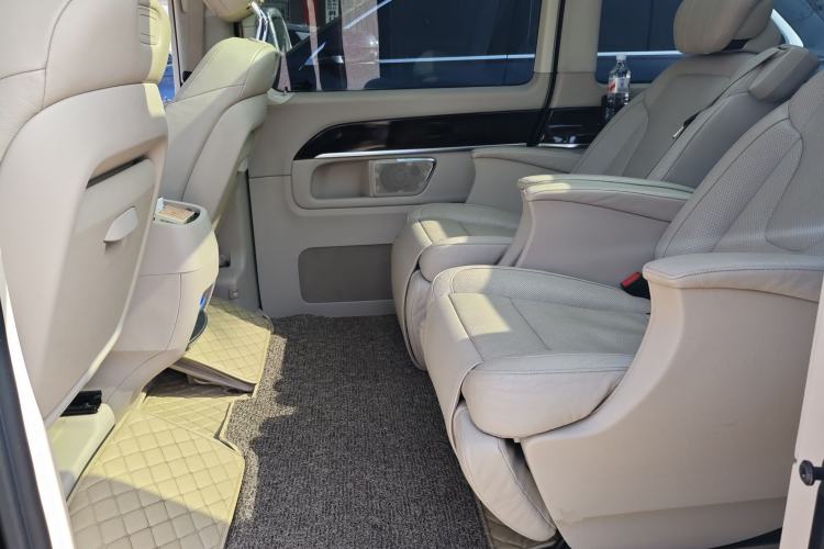 Used Mercedes-Benz V-Class 2016 V 260 L Prestige Extended Edition