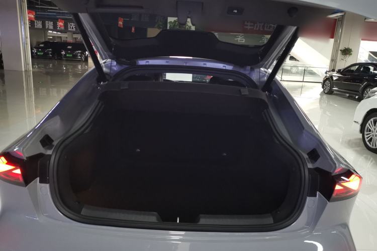 Used CHANGAN UNI-V 2022 1.5T Prestige Version
