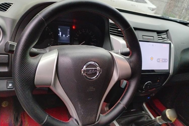 Used Nissan Navara 2017 2.5L Manual 4x4 Luxury Edition QR25 Steering Wheel
