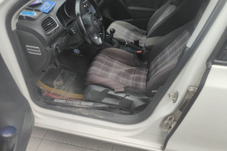 Used Volkswagen Golf 2012 1.6 Manual Comfort Edition Left Front Seat