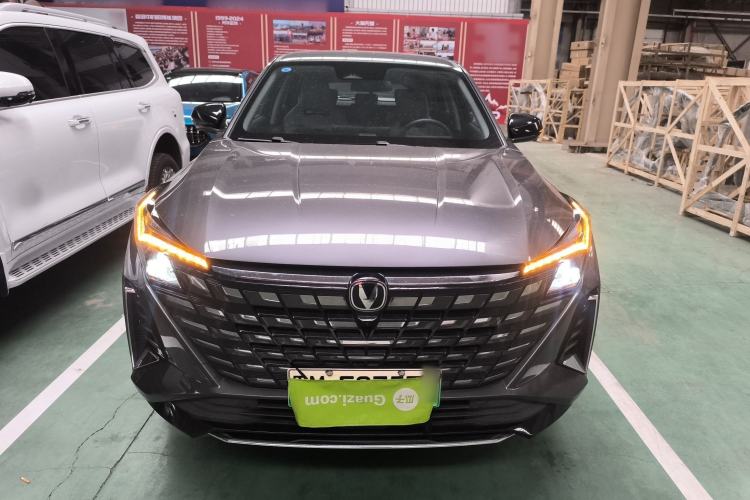 Used CHANGAN UNI-Z New Energy 2024 Blue Whale Smart Electric iDD 125km Beyond Edition
