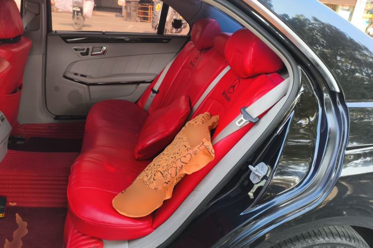 Used Mercedes-Benz E-Class 2011 E 300 L Elegant Model
