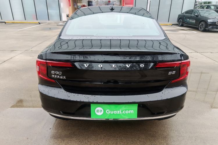 Used Volvo S90 2024 B5 Zhiyi Luxury Edition
