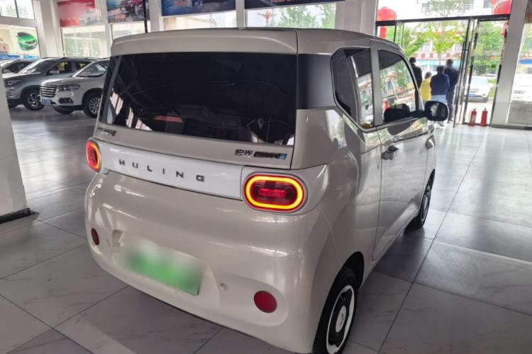 Used Wuling Hongguang MINIEV 2024 3rd Generation 215km Youth Edition

