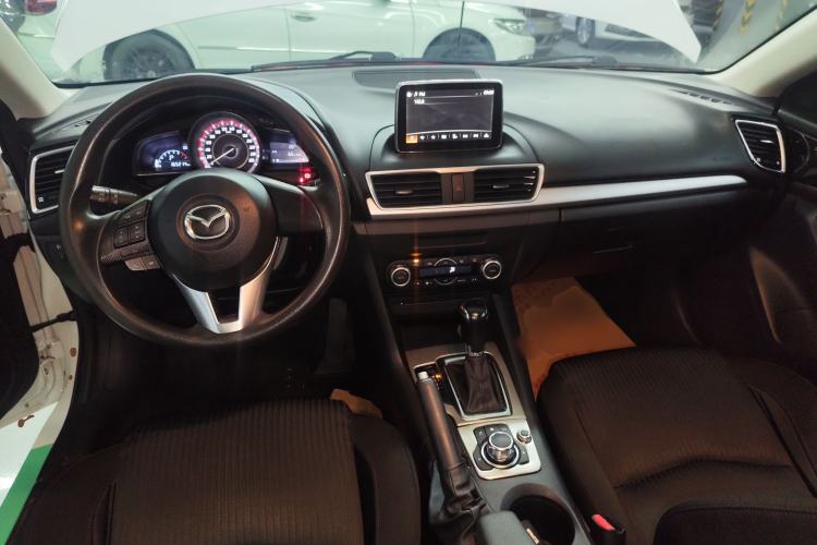 Used Mazda 3 Axela 2014 Sedan 1.5L Automatic Luxury Model Center Console