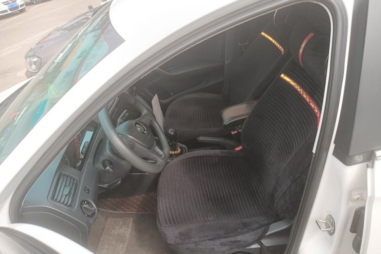 Used Volkswagen Santana 2016 1.6L Manual Fashion Edition Left Front Seat