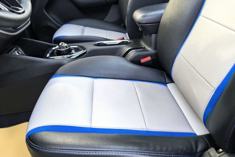 Used Soueast DX3 2018 EV Flagship Model Interior 2