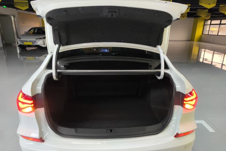 Used Chevrolet Monza 2023 1.5L Dual-Clutch Enjoyment Edition Trunk