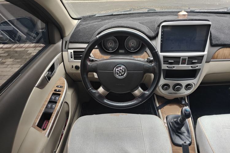 Used Buick Excelle 2015 1.5L Manual Classic Trim
