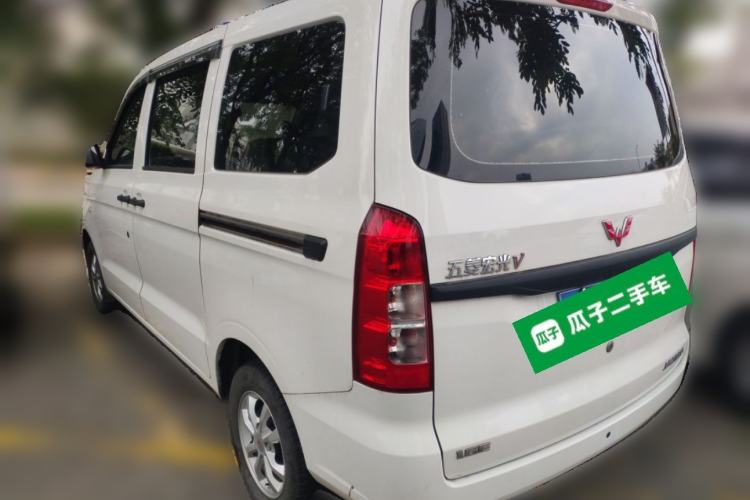 Used Wuling Hongguang V 2022 1.5L Jingqu Version Hydraulic Power Steering LAR