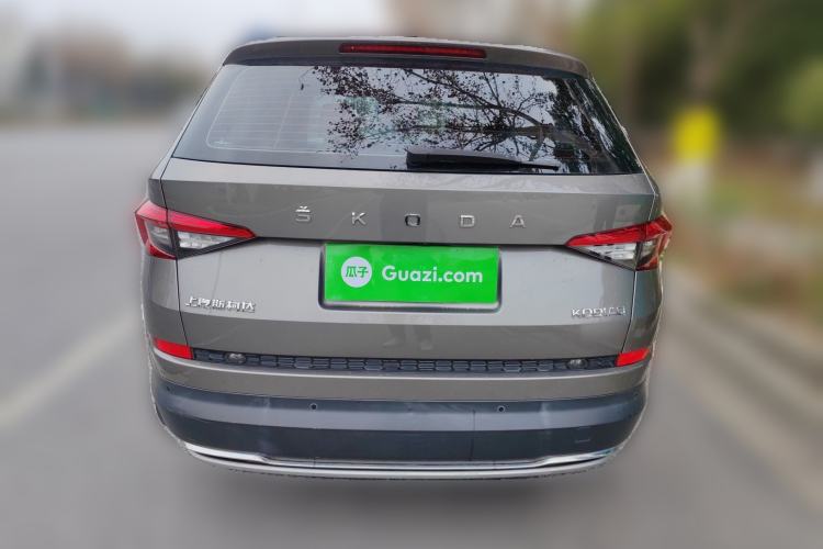Used Skoda Kodiaq 2019 Facelifted TSI330 7-Seater Two-Wheel-Drive Luxury Enjoyment Edition China VI Standard Rear