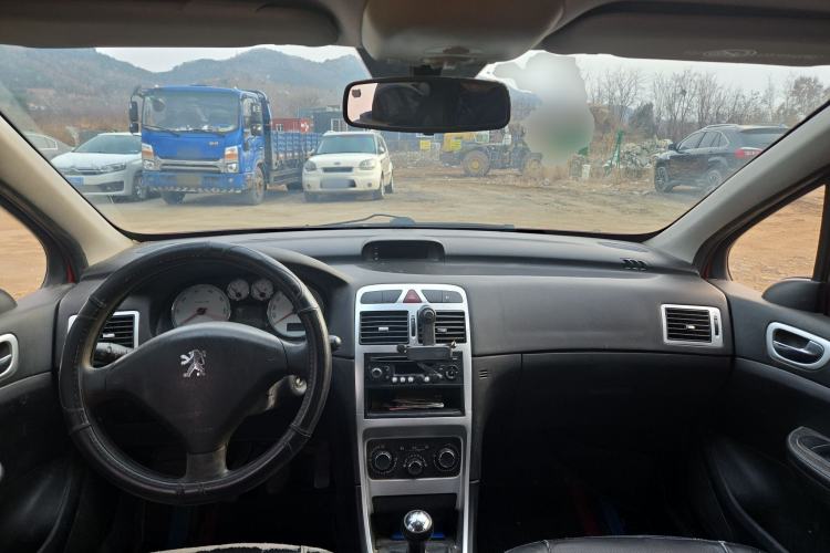 Used Peugeot 307 2012 Hatchback 1.6L Manual Comfort Edition
