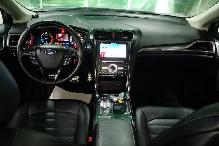 Used Ford Mondeo 2017 Facelifted EcoBoost 180 Fashion Edition Center Console