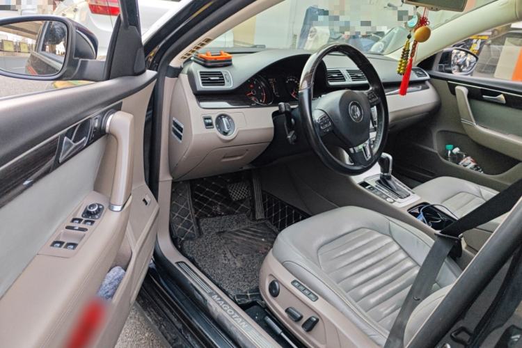 Used Volkswagen Magotan 2013 2.0 TSI Prestige Model
