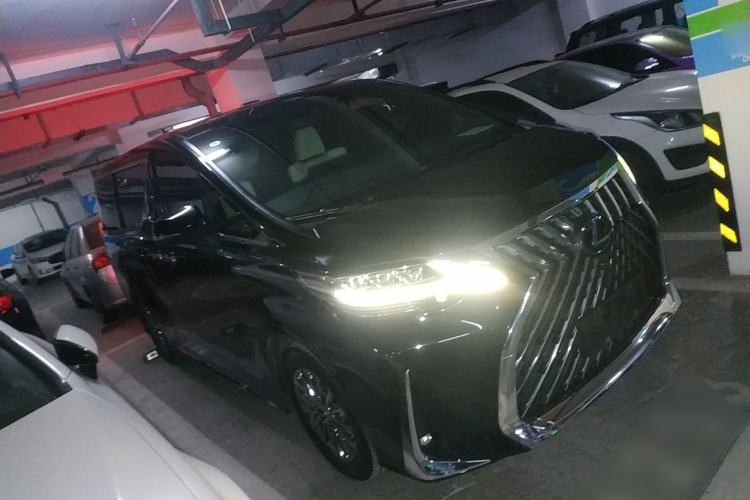 Used Lexus LM 2020 300h Four-Seat Grand Edition