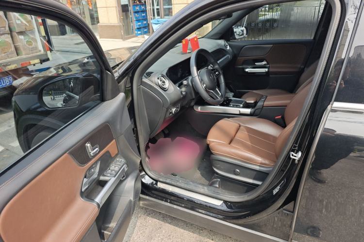 Used Mercedes-Benz GLB 2023 GLB 220 Sport Edition Driver Seat