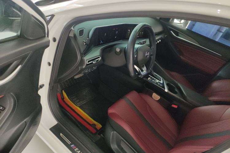 Used Changan Eado 2021 PLUS Blue Whale NE 1.4T GDI DCT Prestige Model
