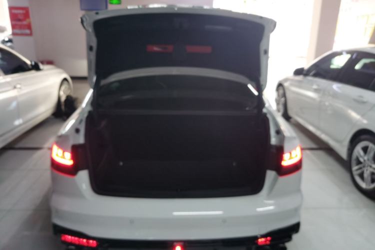 Used Audi A4L 2020 40 TFSI Luxury Dynamic Model