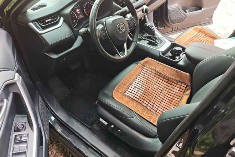 Used Toyota Wildlander 2023 2.0L CVT Two-Wheel Drive Urban Edition Driver Seat