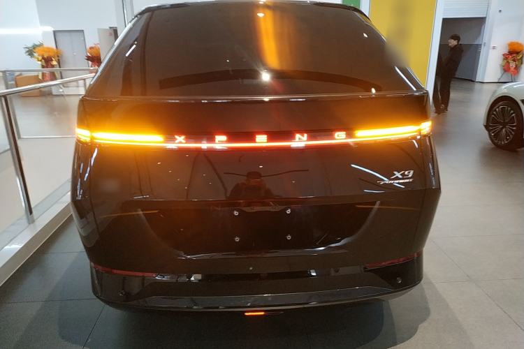 Used XPeng X9 2024 640 All-Wheel Drive High-Performance Max
