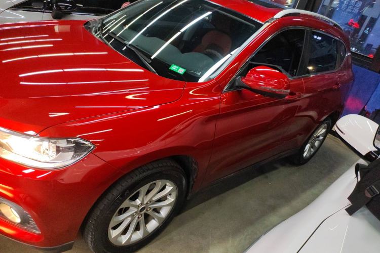 Used Haval H2 2018 Blue-Label 1.5T Dual-Clutch Two-Wheel-Drive Luxury Model