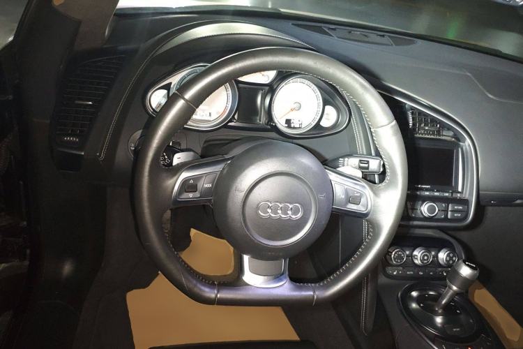 Used Audi R8 2007 4.2 FSI quattro Steering Wheel