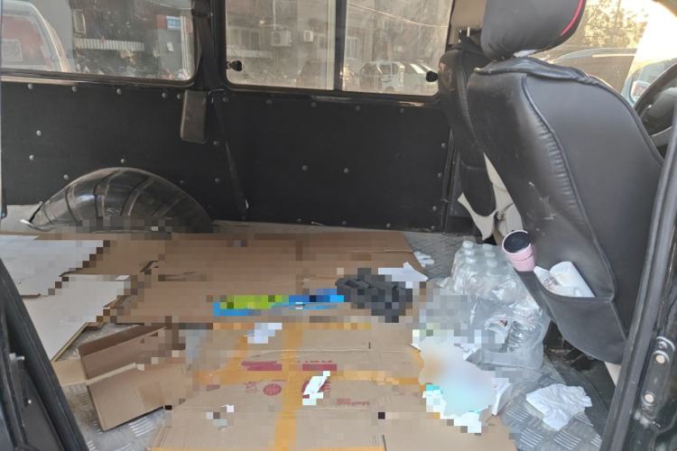 Used FORTHING Lingzhi 2023 M5L 1.6L Base Model 5 Seats Left Rear Seat