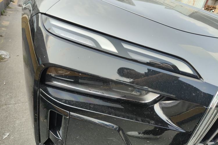 Used BMW 7 Series 2023 735Li M Sport Package Right Front Headlight